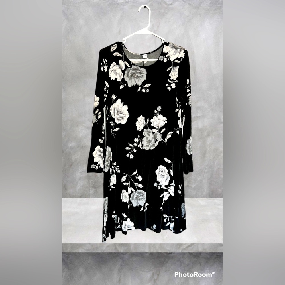 Old Navy Knee Length Dress